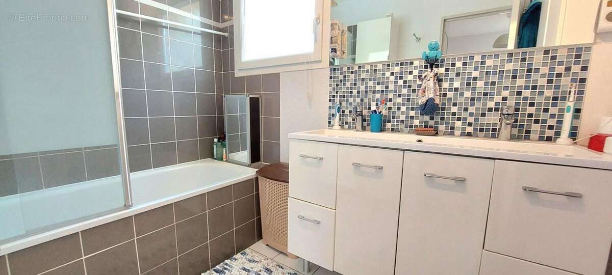 Maison à SAINT-JEAN