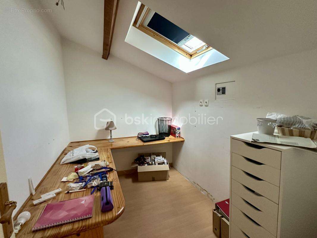 Maison en pierre avec grand garage et jardin clos - photo 16