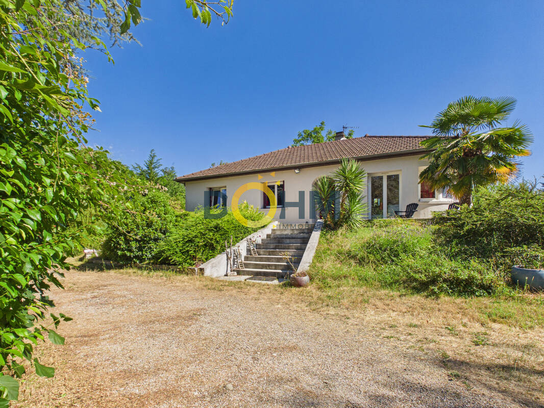 Maison à SEREZIN-DE-LA-TOUR