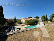 Maison à VILLECROZE