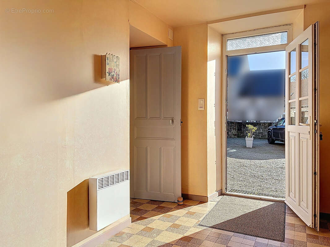 Maison à NEUFMESNIL