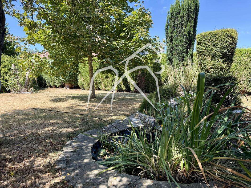 Pavillon individuel  vivable de plain-pied  160 m²  5 chambres  le mesnil-esnard (76240) - photo 2