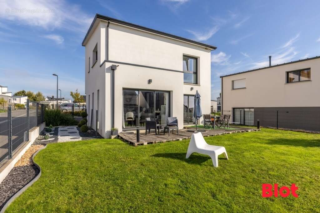 Maison à SAINT-AUBIN-DU-CORMIER