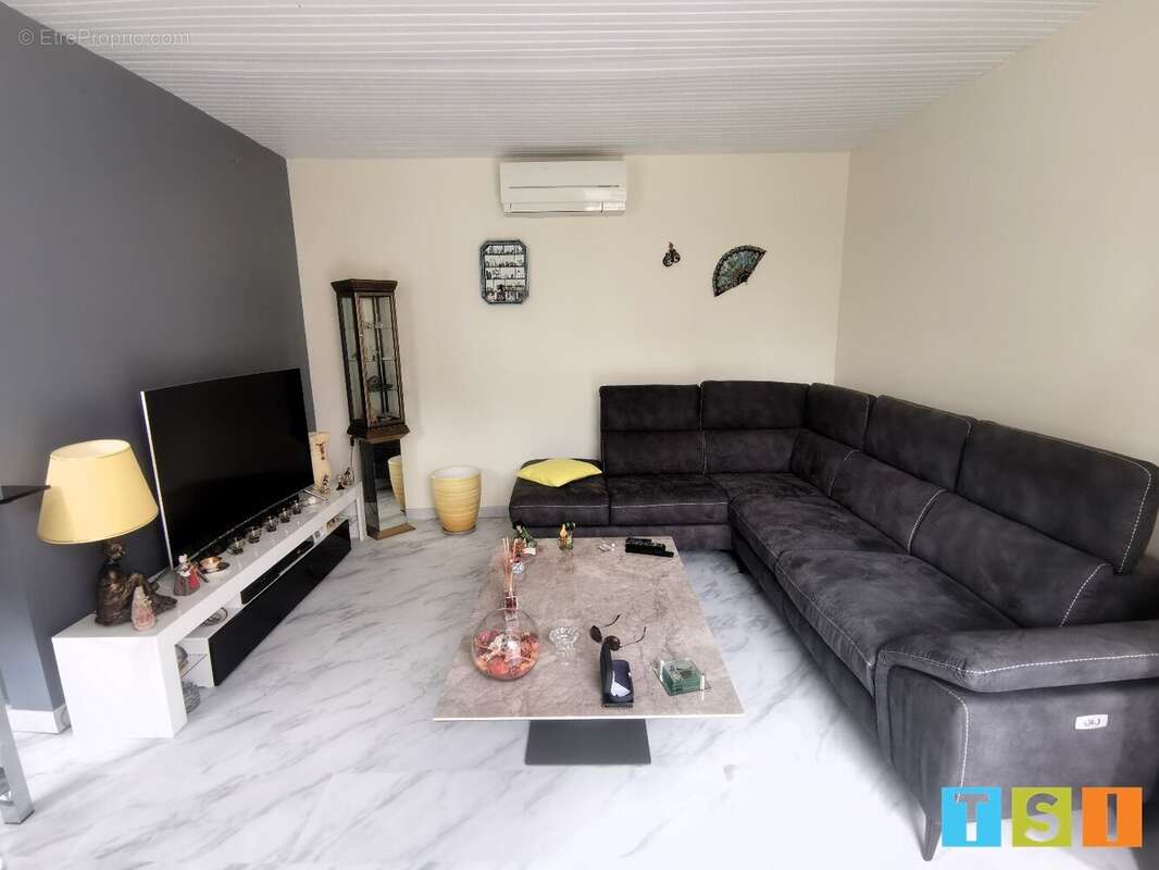 Maison à MONLEON-MAGNOAC