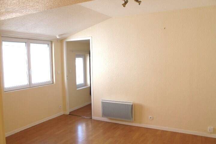 Appartement à COMMENTRY