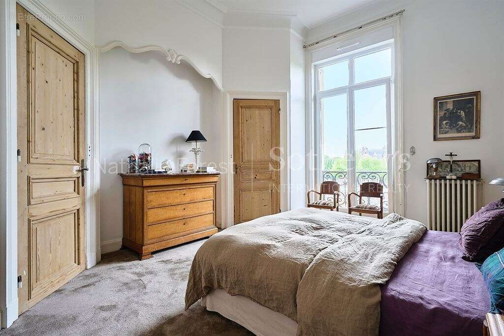 Appartement 6 pieces garage cave terrasse - photo 10
