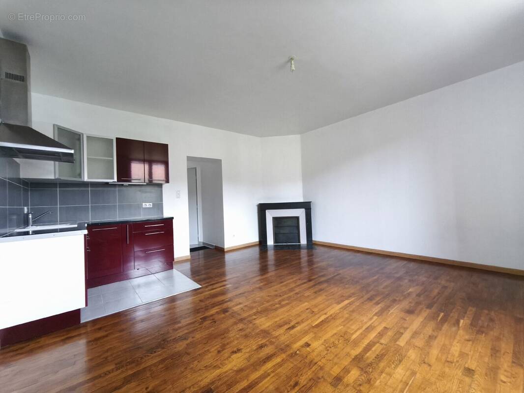 Appartement à BOUXIERES-AUX-CHENES
