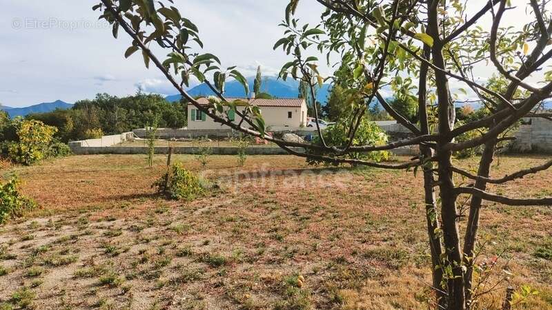 Terrain à MOLITG-LES-BAINS