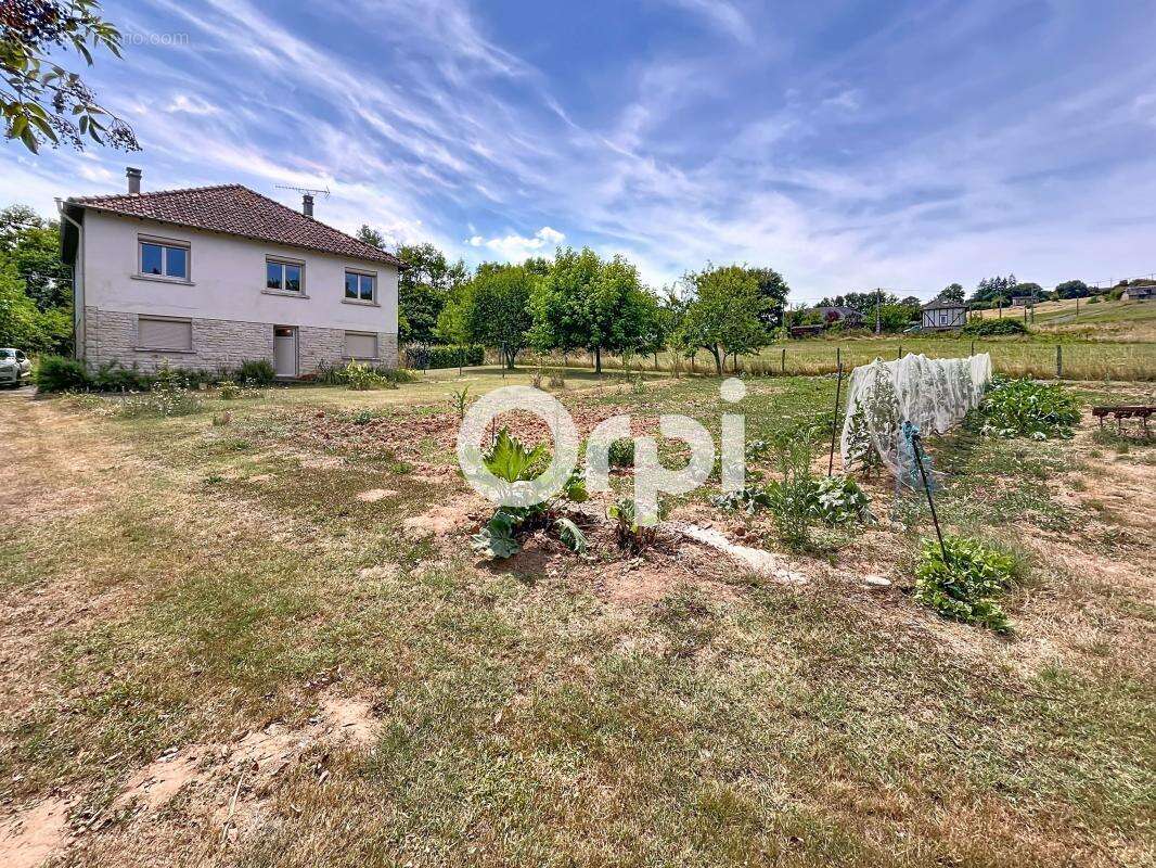 Maison à BRIGNAC-LA-PLAINE