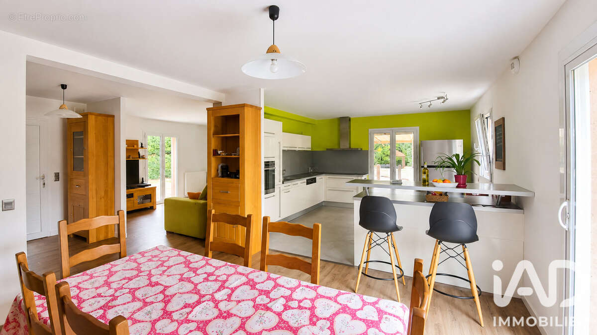 Maison 164 m² à Sainte-Foy-D'aigrefeuille  - photo 8