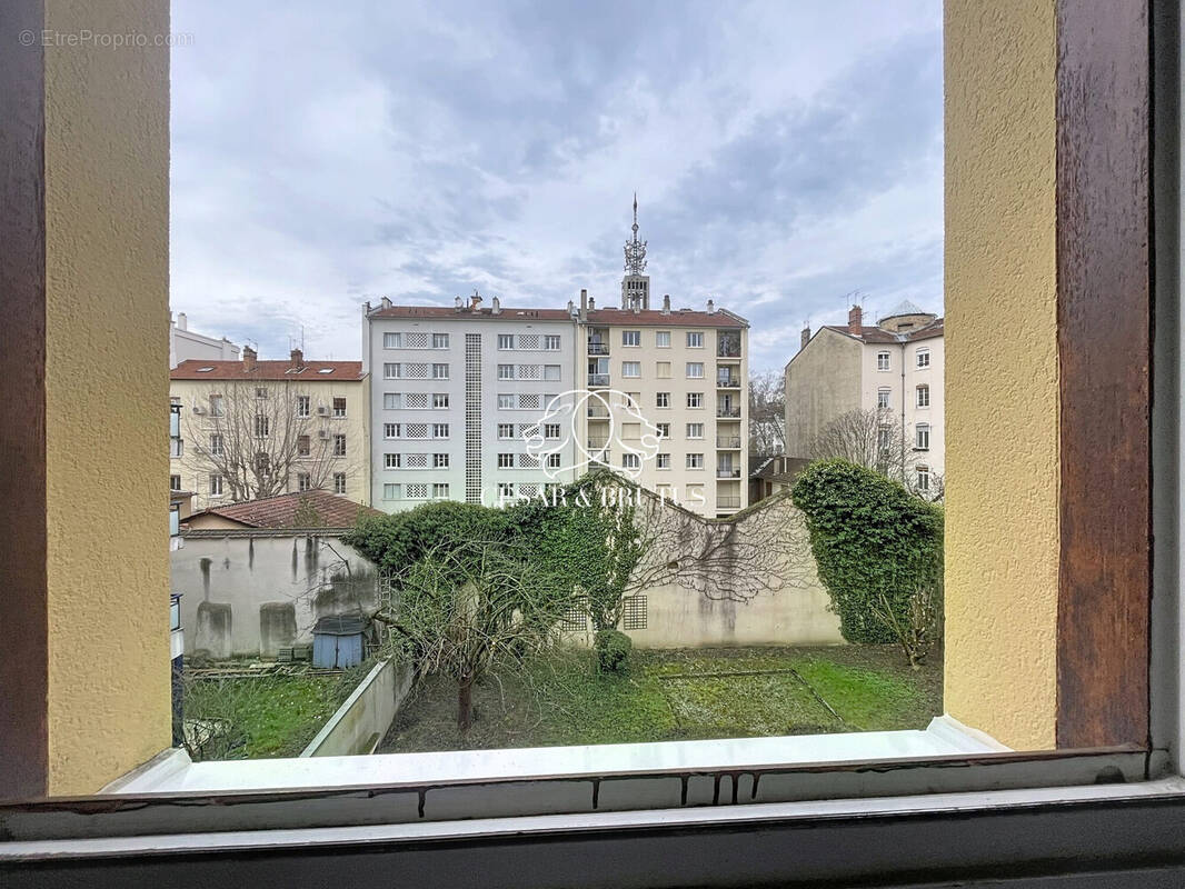 Appartement à LYON-9E