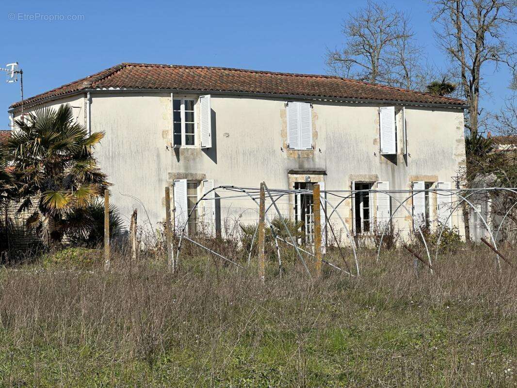 Maison à ANGLES