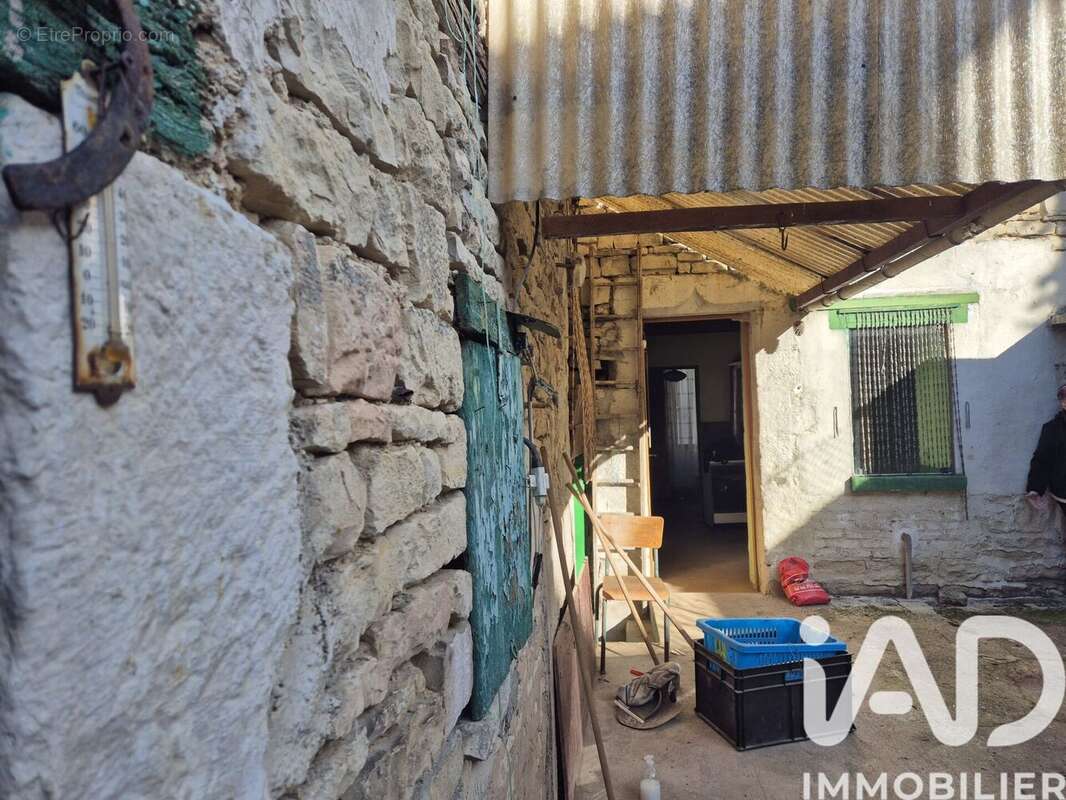 Maison 78 m² à Pacy-Sur-Armancon  - photo 4