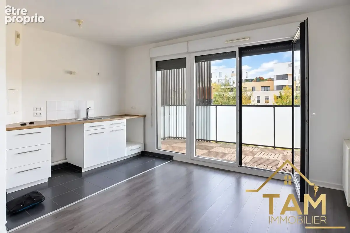 Appartement 3 pièces 60 m² à vendre à Saint-Cyr-L'ecole (78210) - photo 2