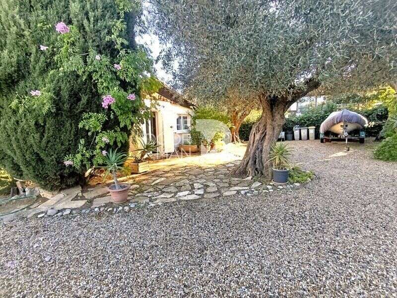 Maison à SIX-FOURS-LES-PLAGES