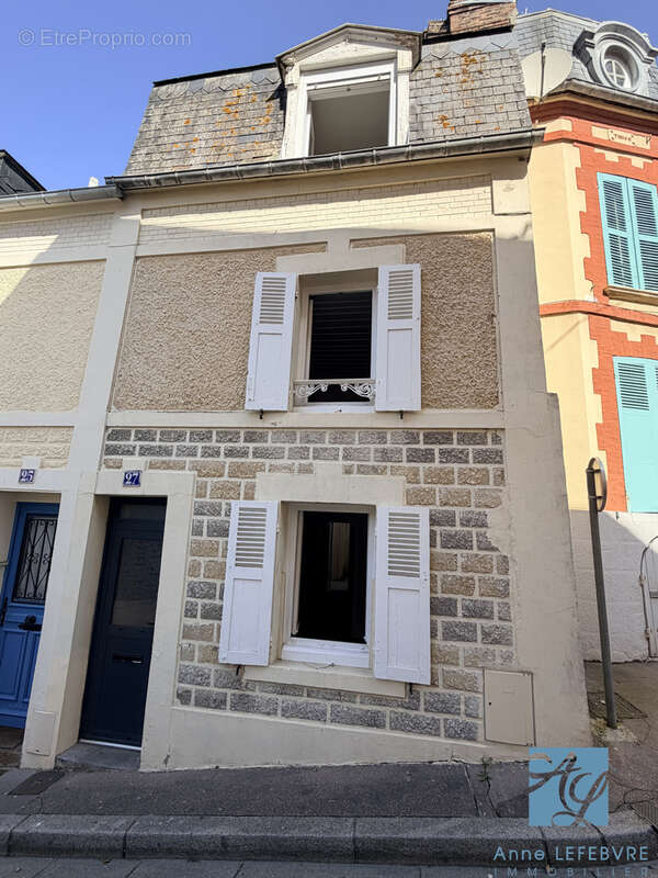 Maison à TROUVILLE-SUR-MER