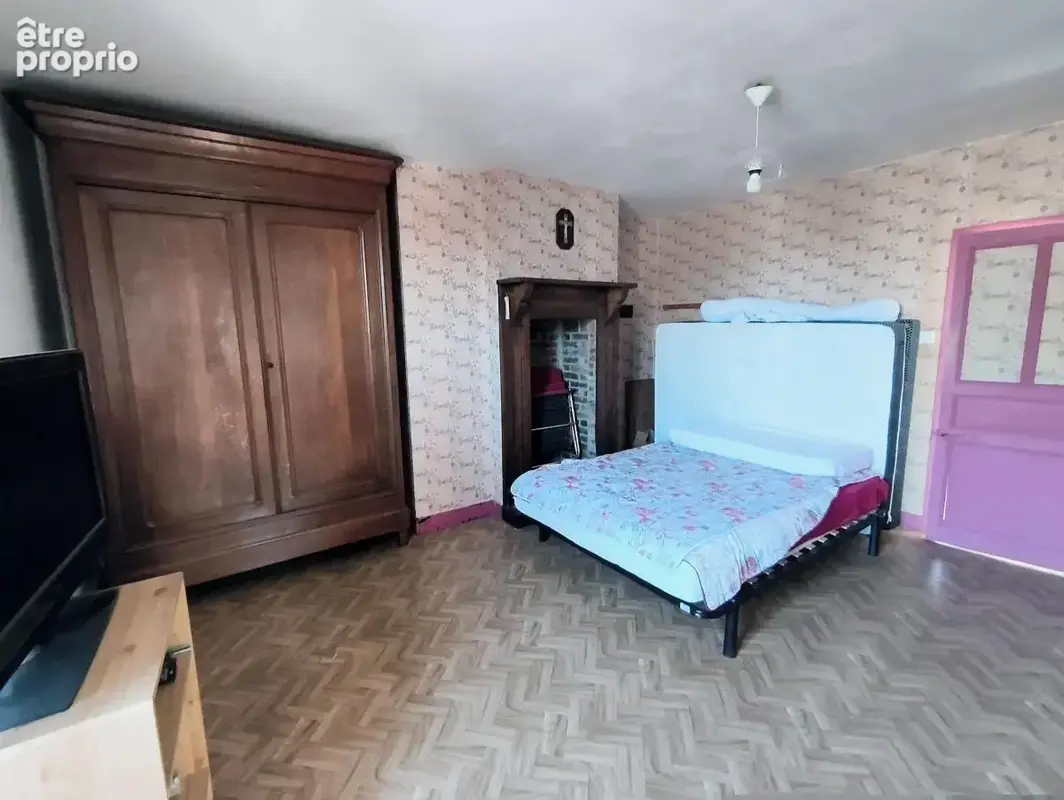 Maison 97 m² à Saint-Fraimbault  - photo 4