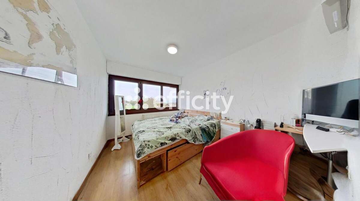 Appartement à LA ROCHE-SUR-FORON