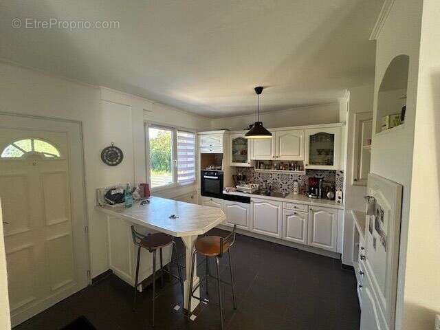 Maison à SAINT-MARTIN-DES-CHAMPS