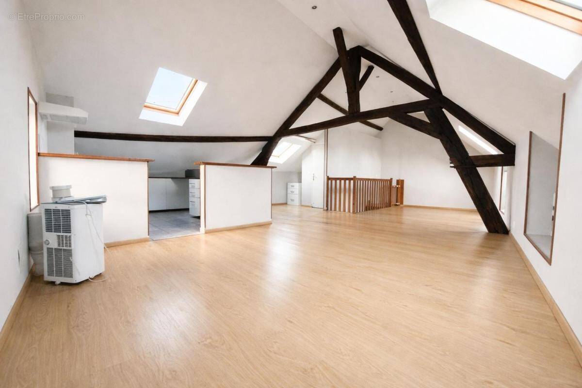 Appartement à LE CHATELET-EN-BRIE