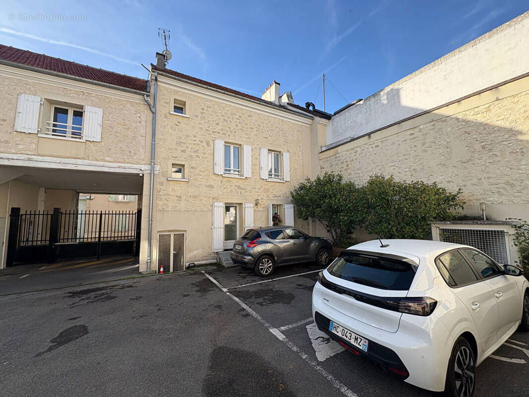 Appartement à PIERRELAYE