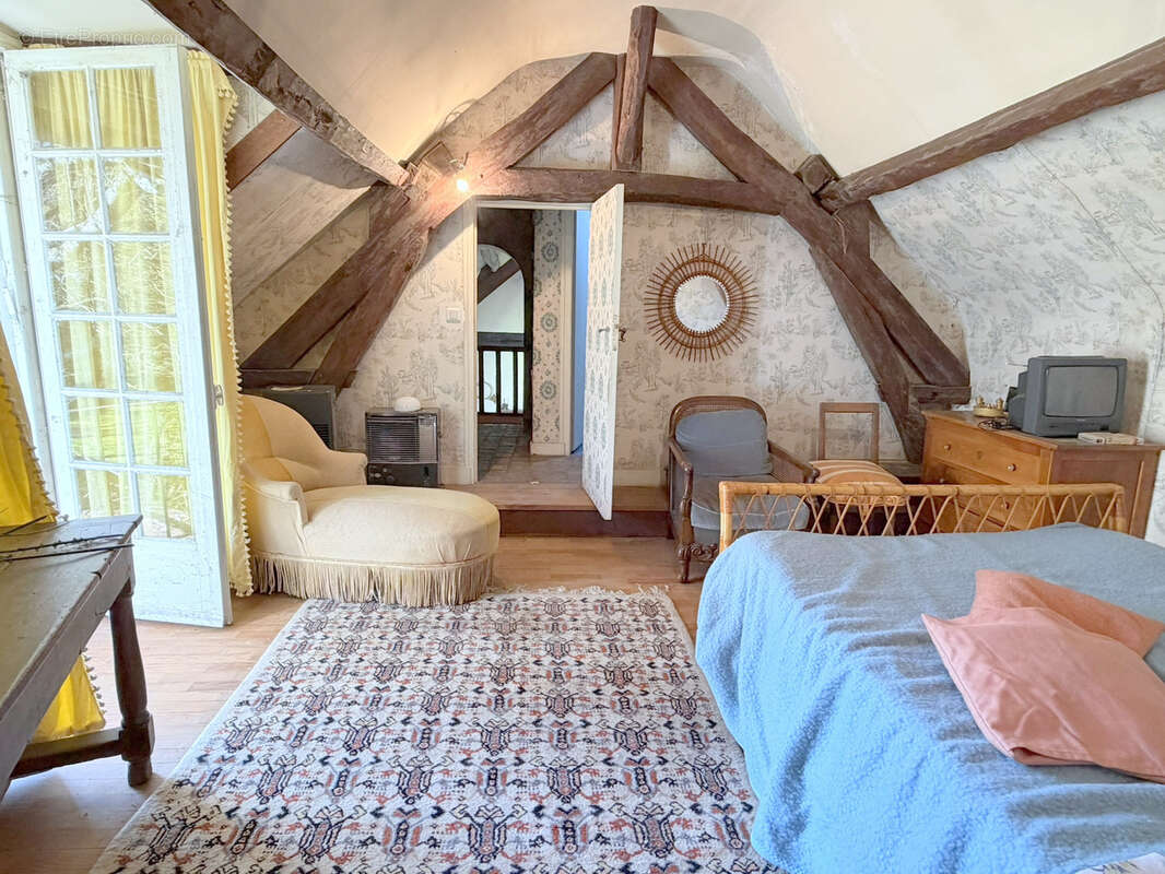 Maison à CONDE-SUR-VESGRE