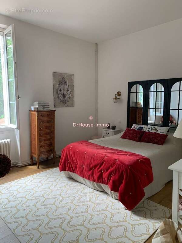 Maison à ANTONNE-ET-TRIGONANT