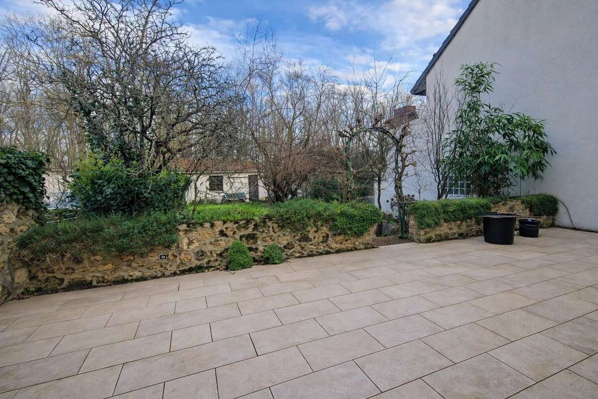 Maison à MAGNY-LES-HAMEAUX