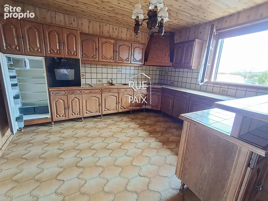 Maison spacieuse avec grand terrain à Naintré - photo 5