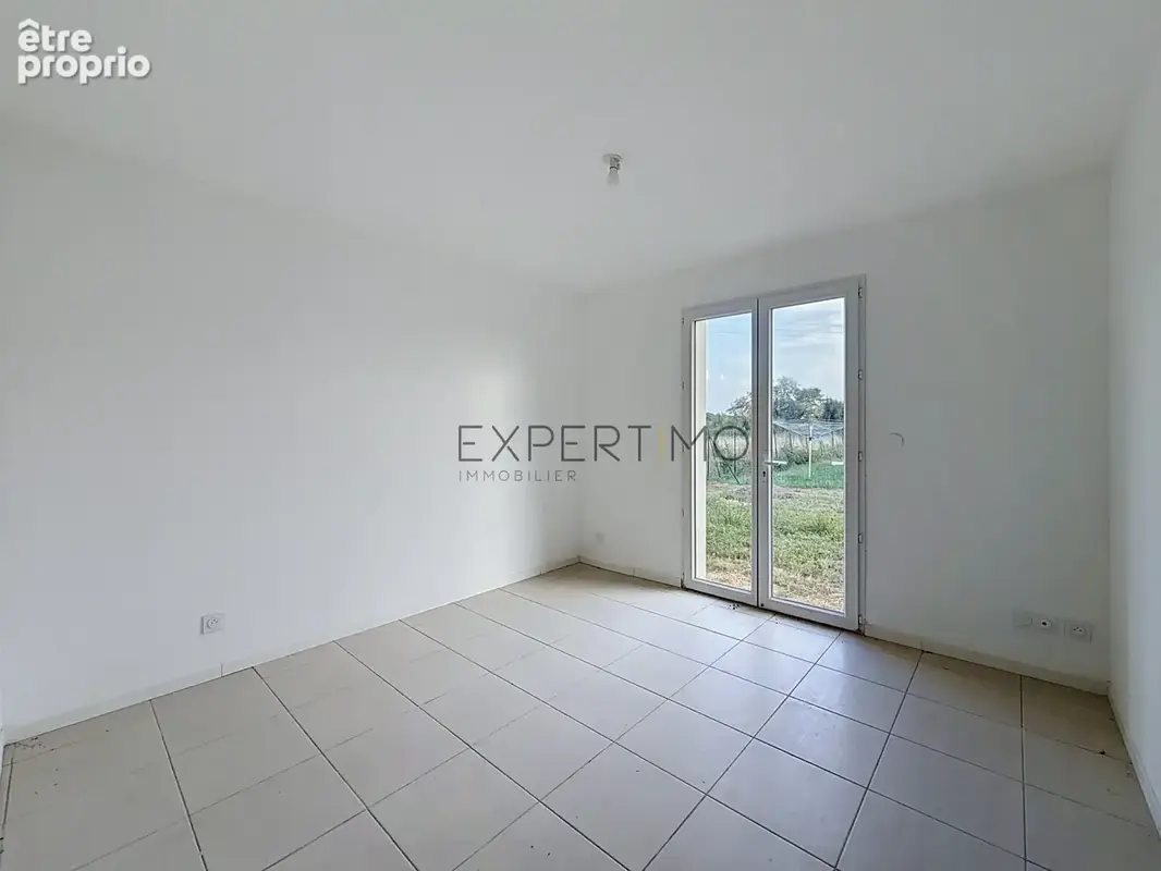 La Genête 71 : Maison de 2023   jamais habitée   103 m2   3 chambres   pièce de vie 40 m2   terrain 644 m2 - photo 9