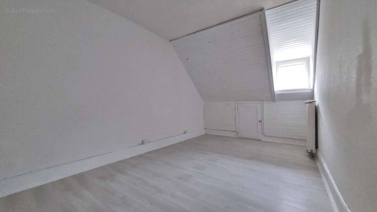Appartement à PONT-DE-ROIDE