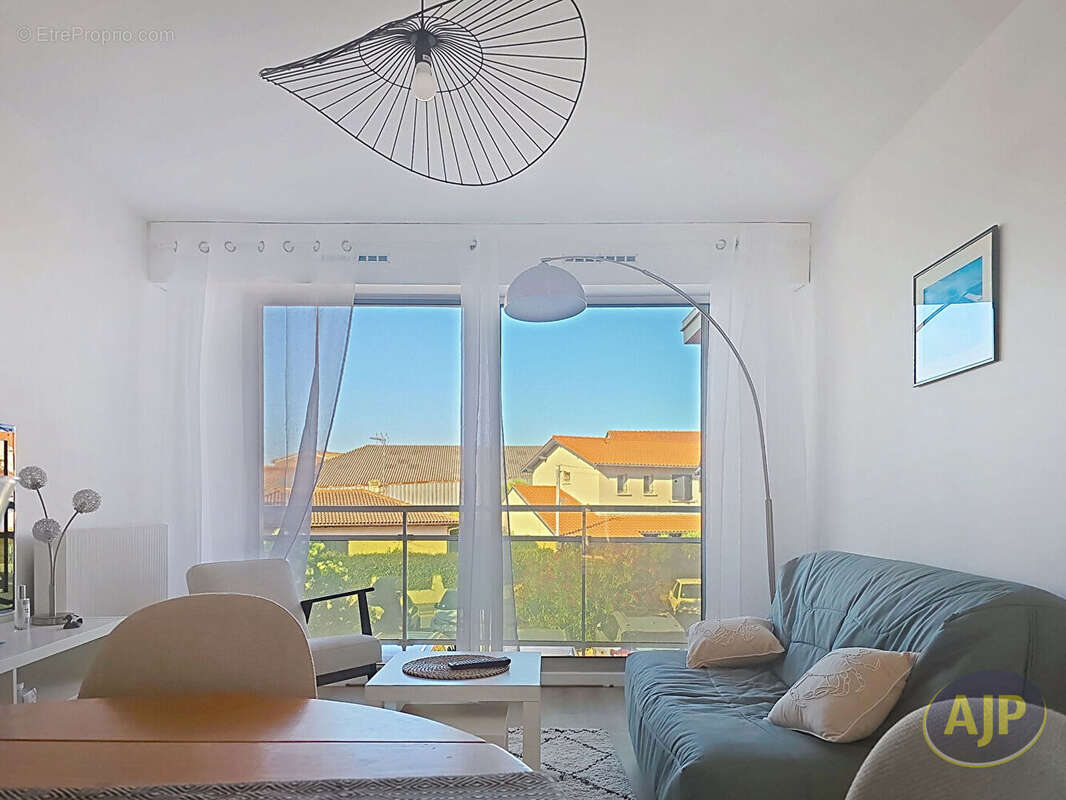 Arcachon Aiguillon T2 traversant 49m² - photo 6