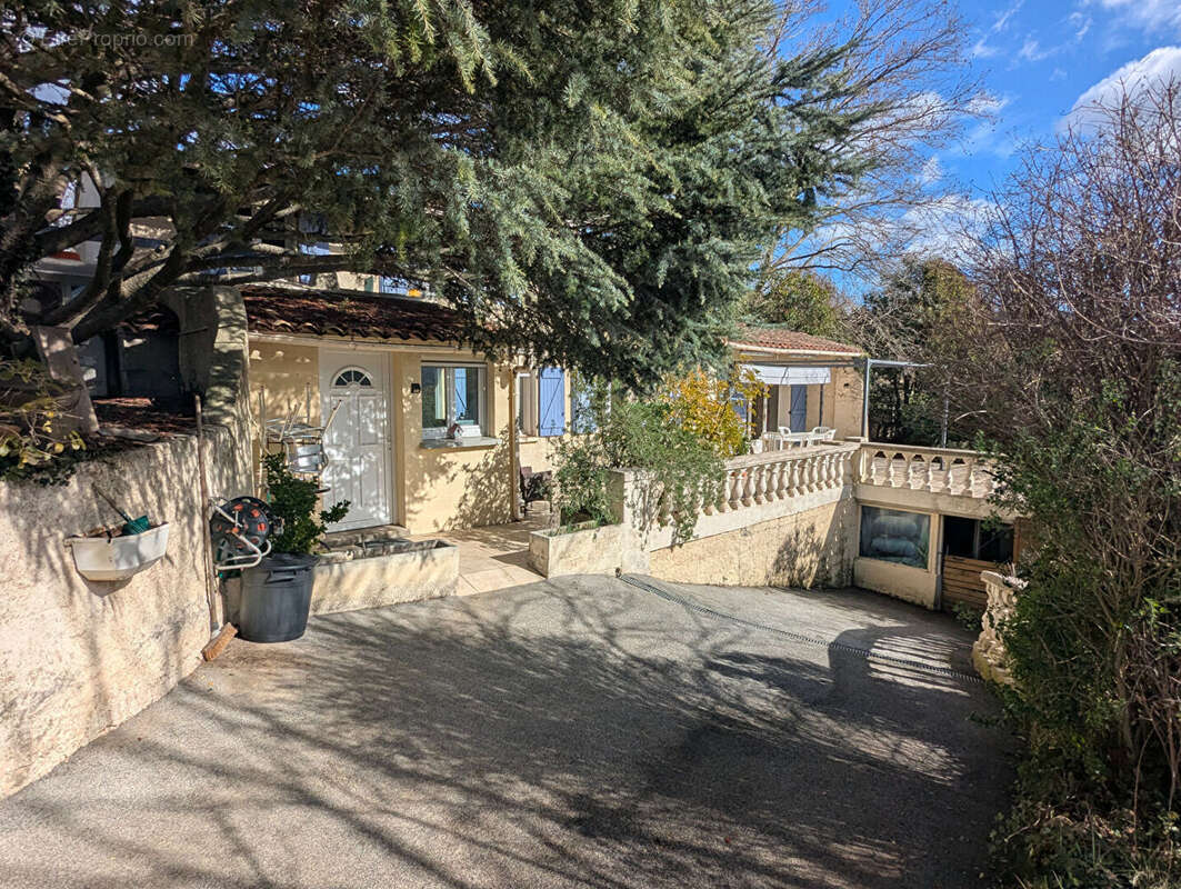 Maison à SALERNES
