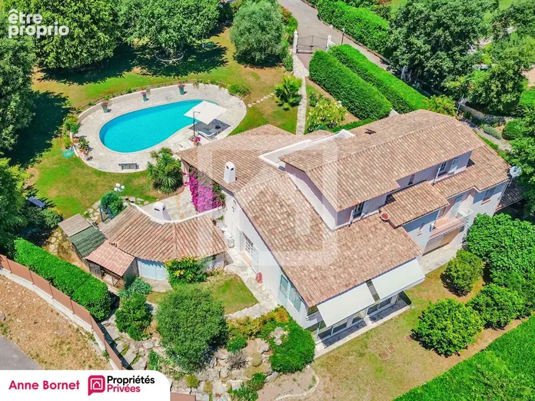 Maison à LE ROURET