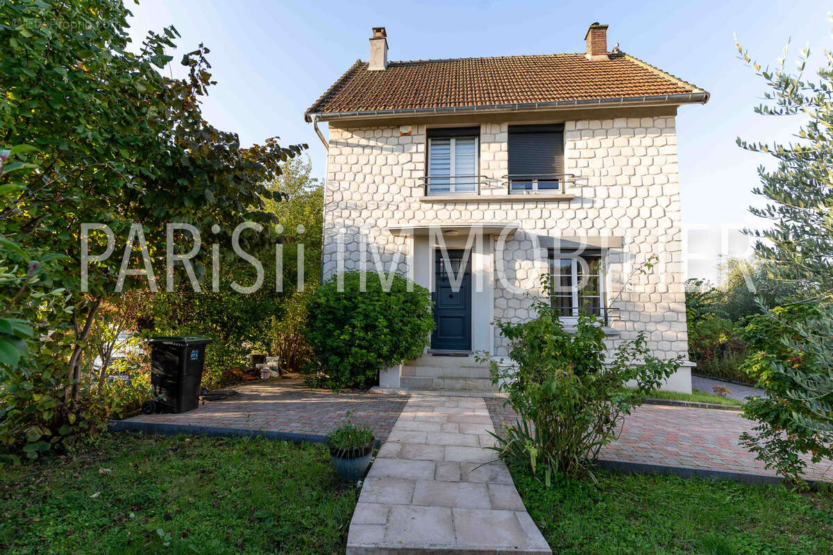 Maison à CORMEILLES-EN-PARISIS