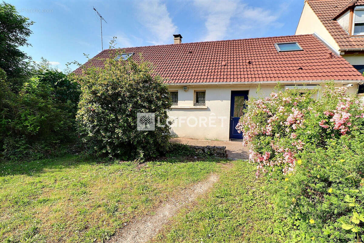 Maison à MILLY-LA-FORET