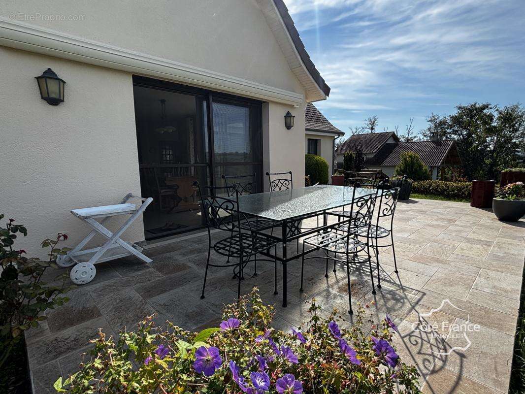 Maison à SAINT-CONSTANT