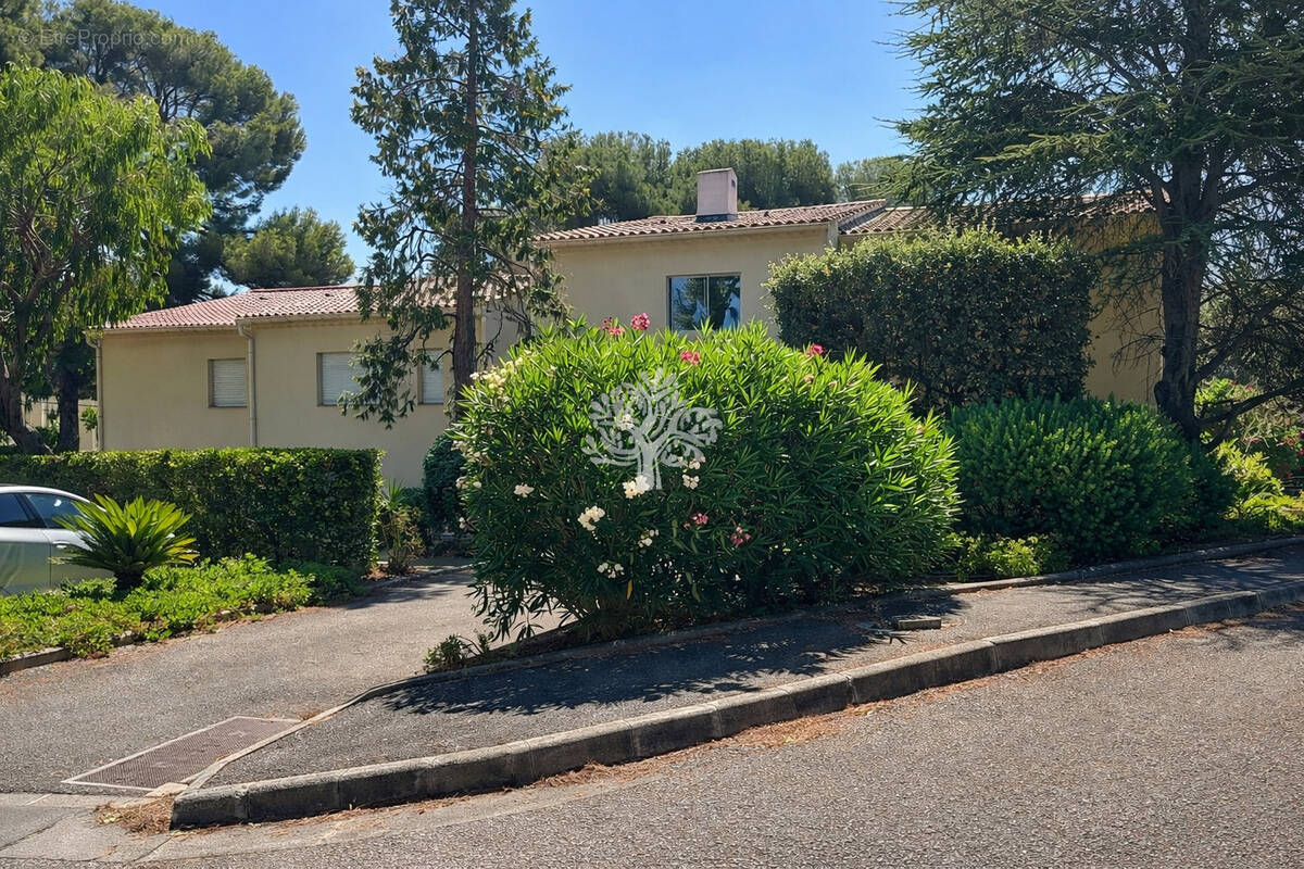 Appartement à SANARY-SUR-MER