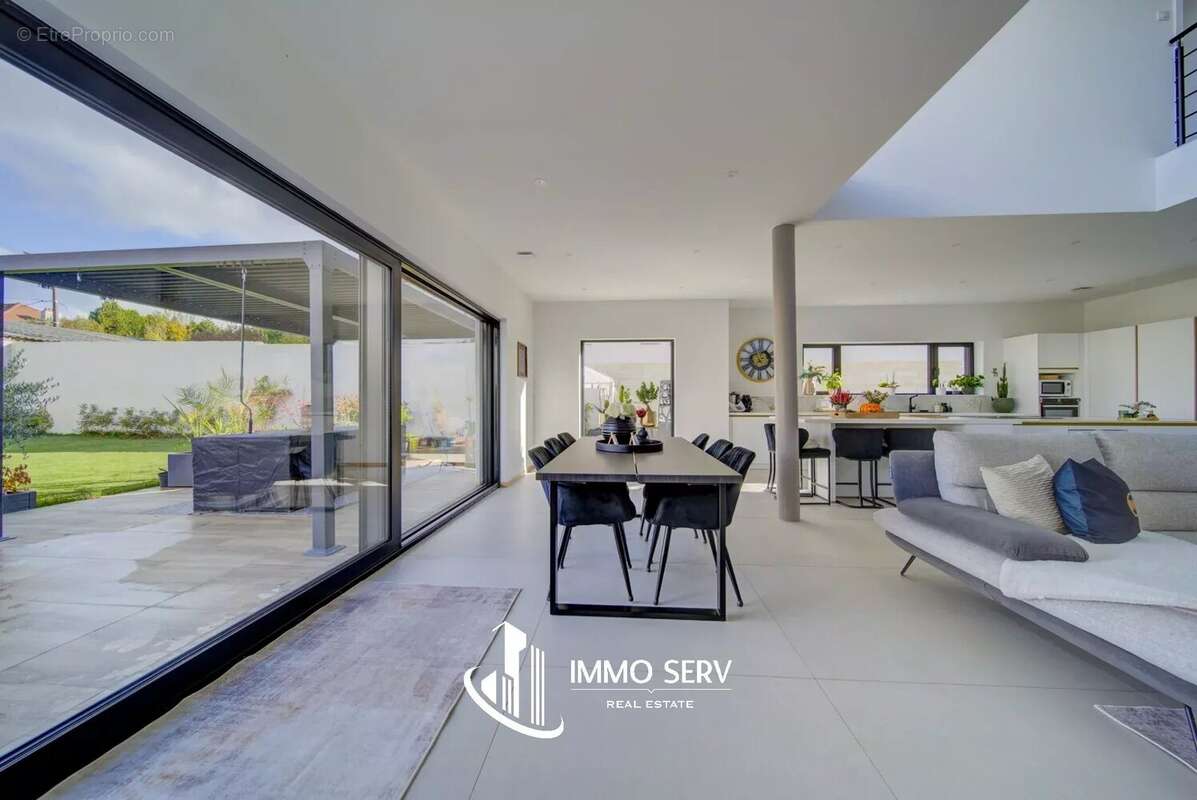 Maison à HUSSIGNY-GODBRANGE