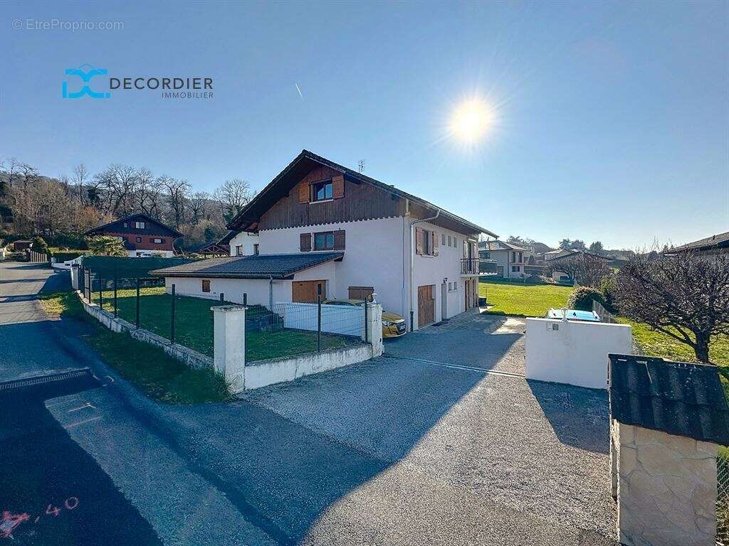 Maison à NEUVECELLE