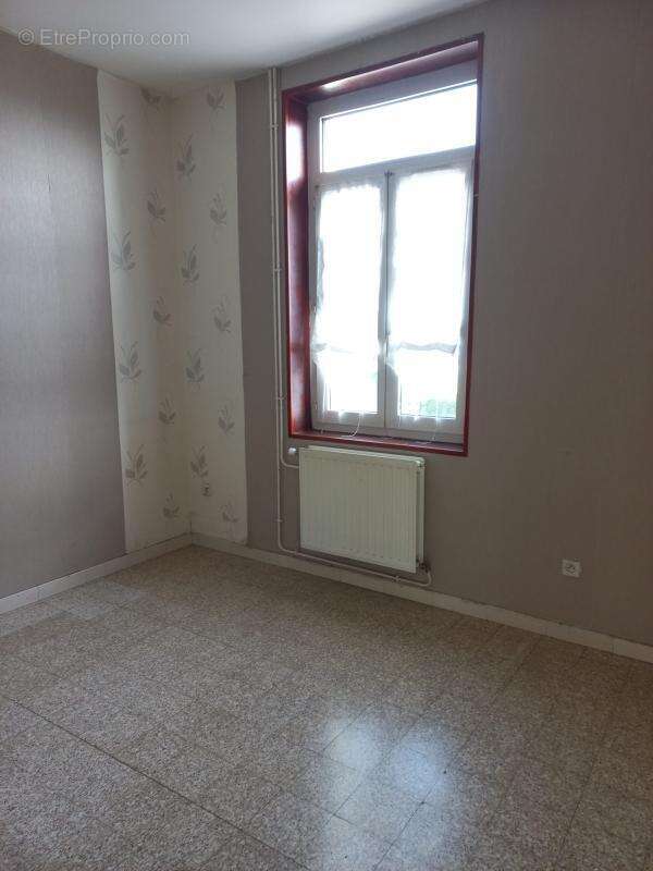 MARLES LES MINES 97 rue Vaillant Couturier - photo 5