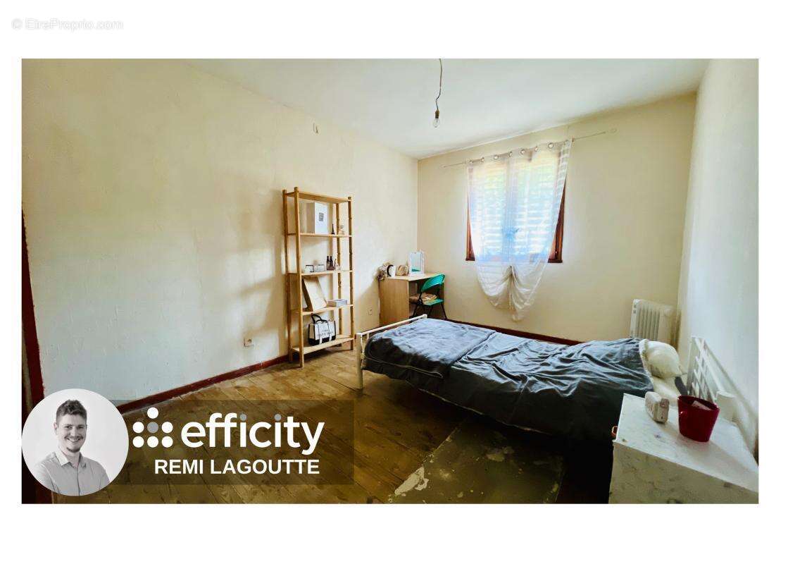 Maison 176 m² à Sainte-Colombe-Sur-Gand  - photo 14