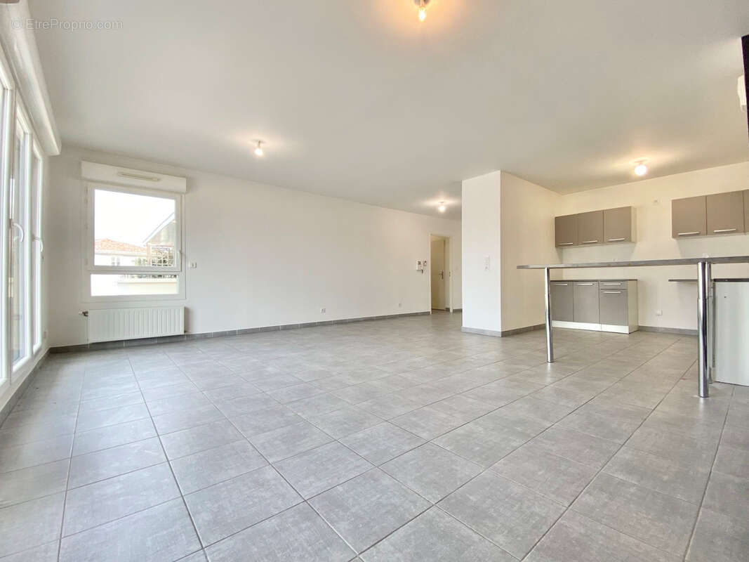 Appartement à VOURLES