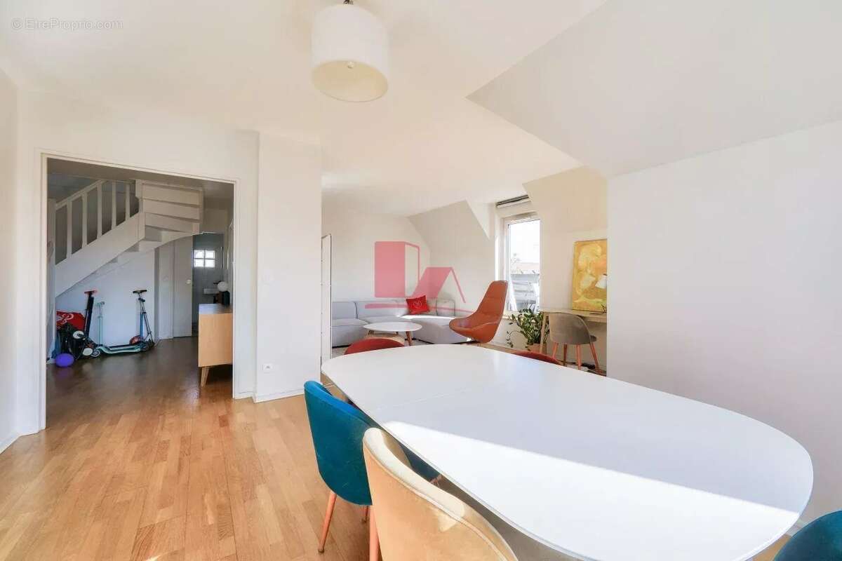 Appartement à ISSY-LES-MOULINEAUX