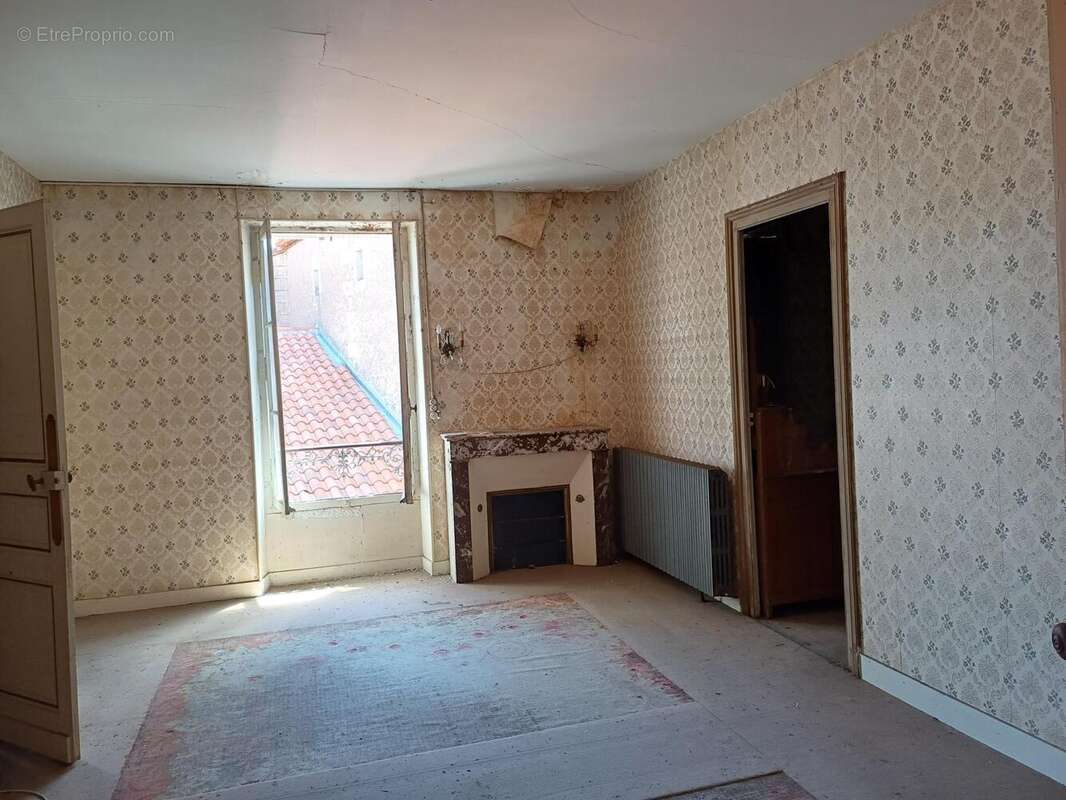 Maison 217 m² à Chalais  - photo 3