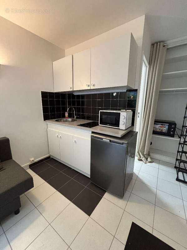 Appartement à PARIS-14E