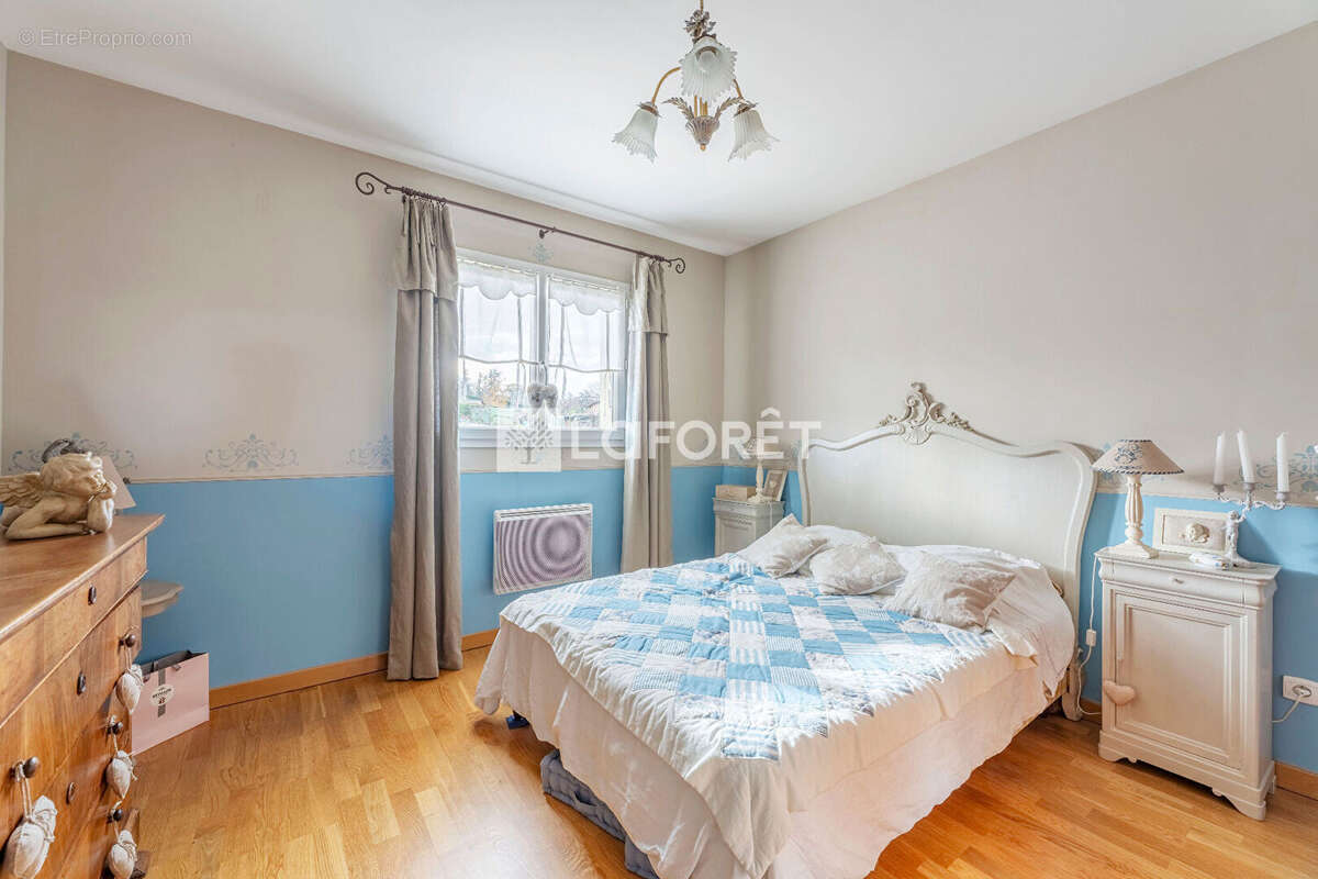 Maison à L&#039;ARBRESLE