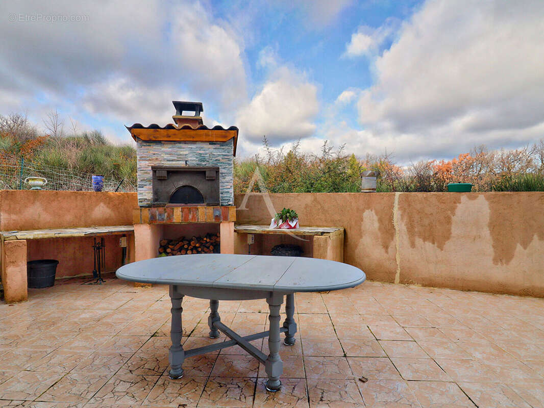 Appartement à PIERREVERT