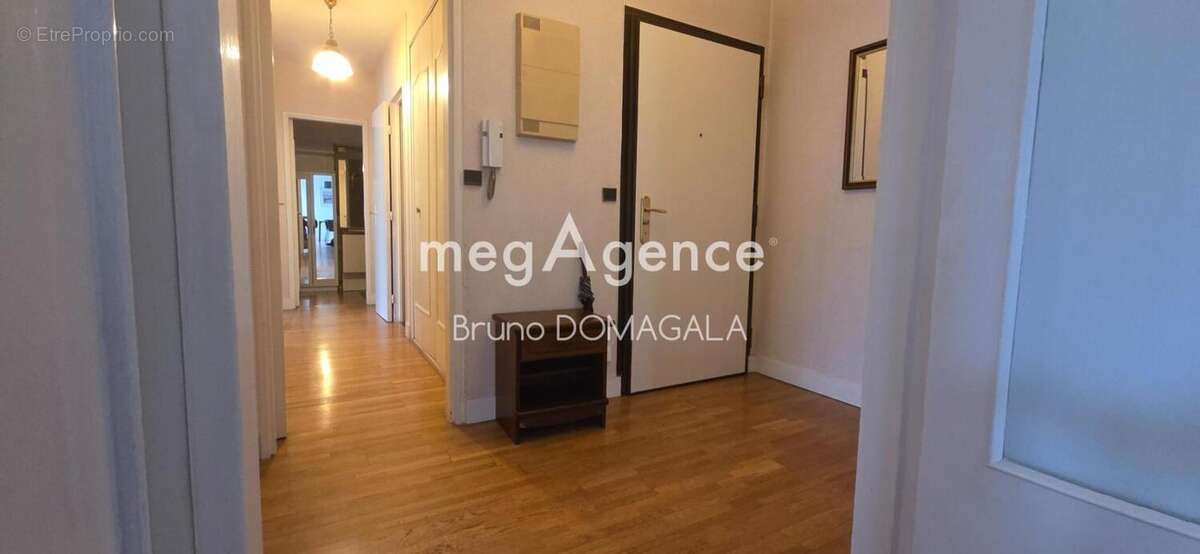 Appartement à VERSAILLES