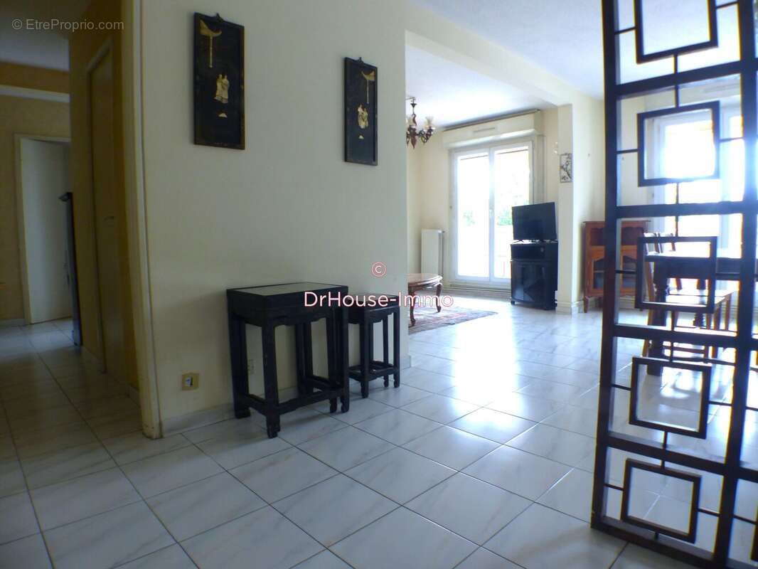 Appartement à MARSEILLE-11E